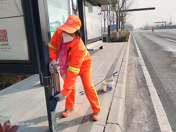 最美女环卫工-蔡会芳3.jpg