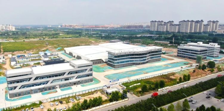 法士特新能源汽车智能传动系统及中试基地项目主体建设完成